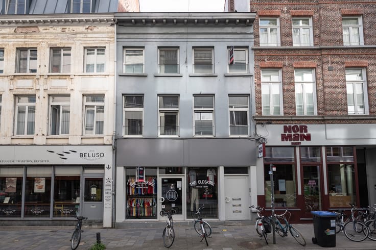 Strategically located investment property in central Ghent
