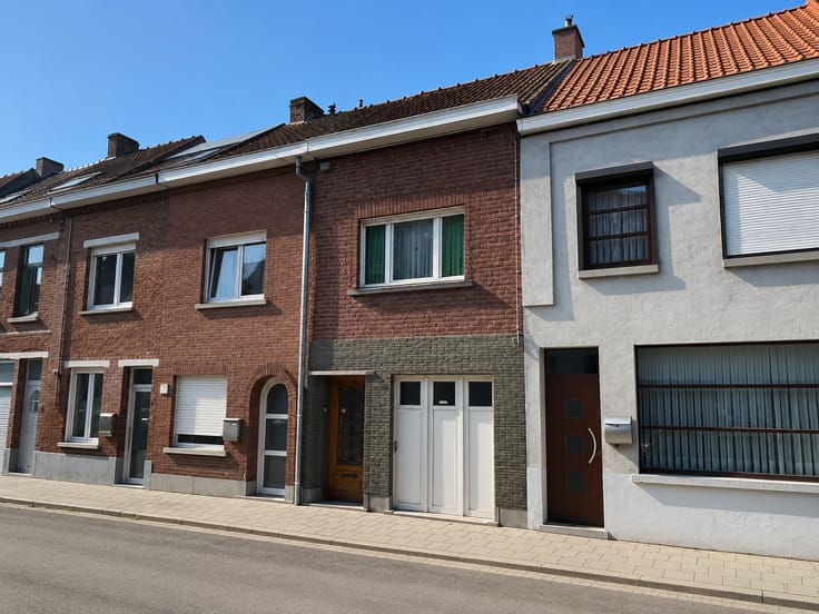 Gezellige energiezuinige rijwoning met 3 slaapkamers, inp...