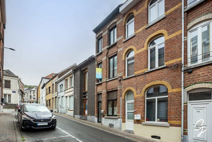 TOWNHOUSE WITH EXPANSION POTENTIAL IN THE HEART OF GERAARDSB