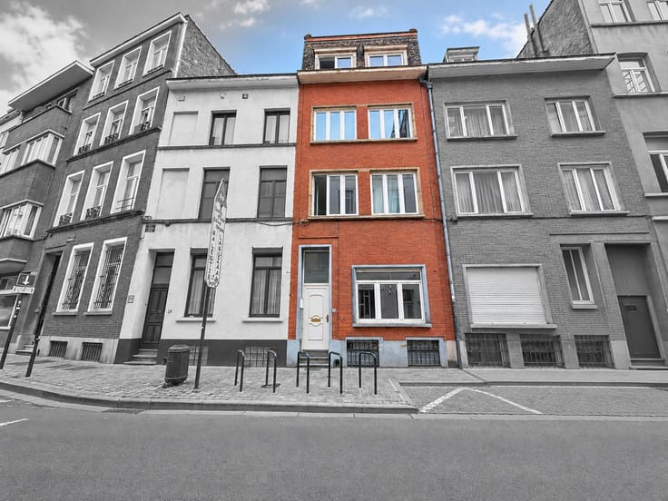 4-unit investment property with balconies - Brussels